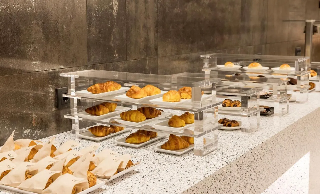 Hotel Ilunion San Mames Bilbao 4*,  Španělsko